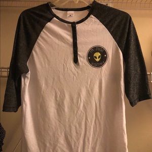 Alien “I’m just visiting” Baseball T-shirt